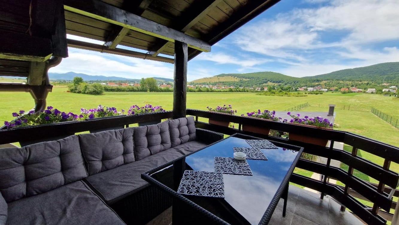 House Boketto Hotel Korenica Bagian luar foto