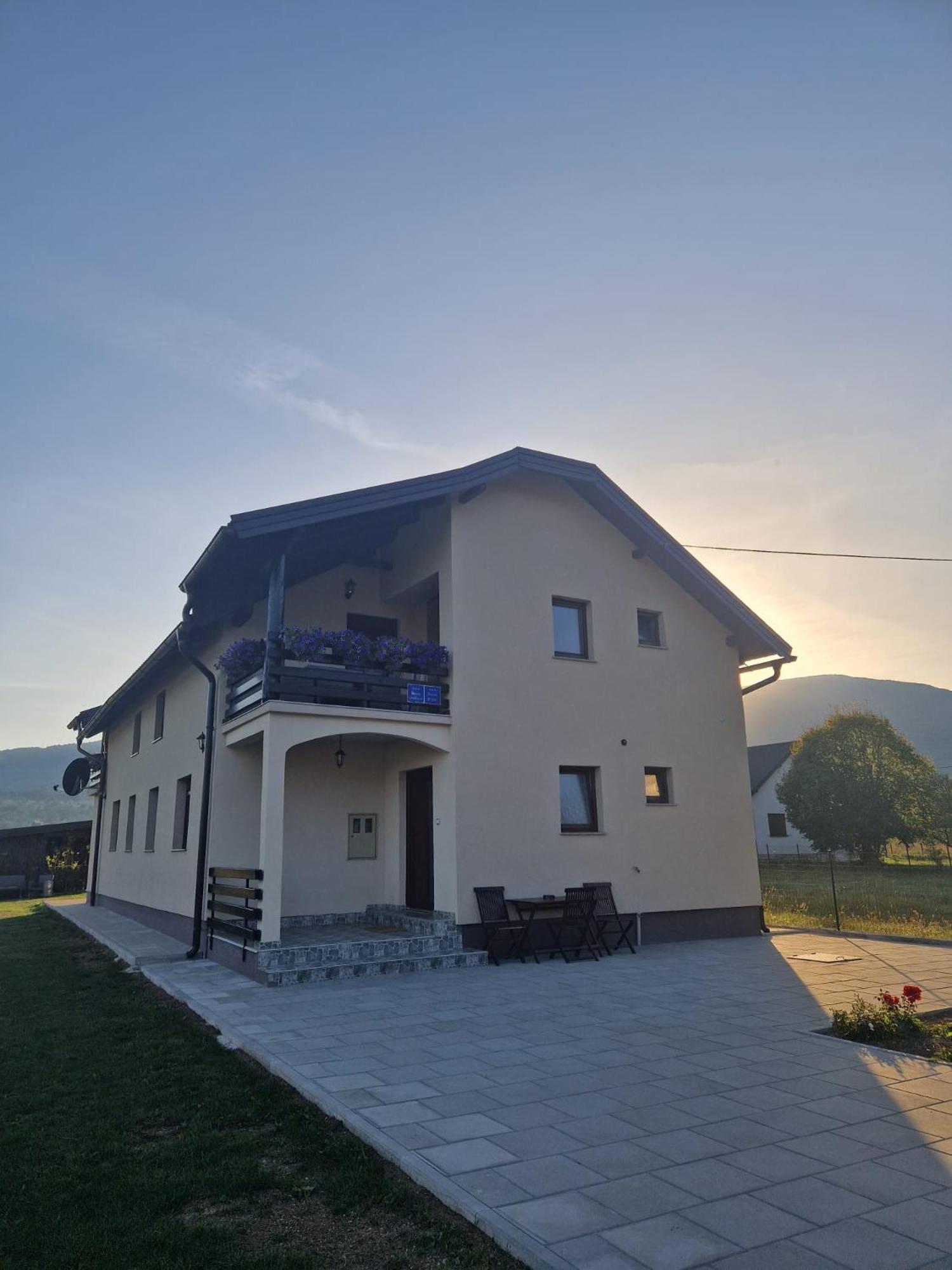 House Boketto Hotel Korenica Bagian luar foto